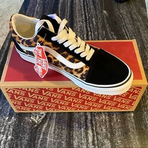 Vans Leopard Old Skool - black & white Size 9